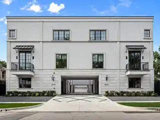 New Construction Condo in the Heart of Oak Lawn