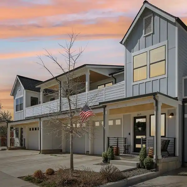 MODERN FARMHOUSE TOWNHOME WITH RARE PRIVATE BACKYARD IN THE HEART OF LOUISVILLE