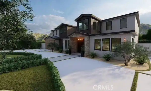 EXQUISITE CUSTOM GATED ESTATE IN WALNUT ACRES