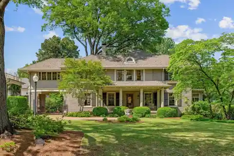 Meticulously Maintained Central Gardens Home