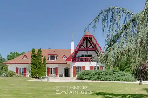 Bourgeois Residence in a Calm Yet Convenient Location