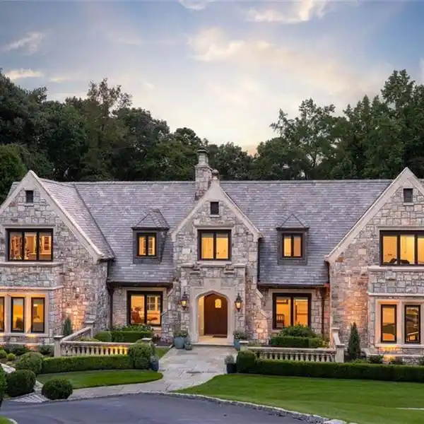 STUNNING ENGLISH ESTATE IN BUCKHEAD