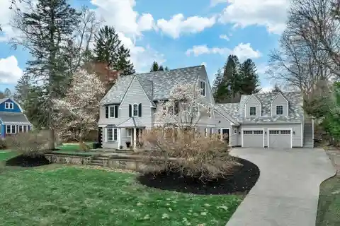 American Shingle Style Old Loudonville Beauty