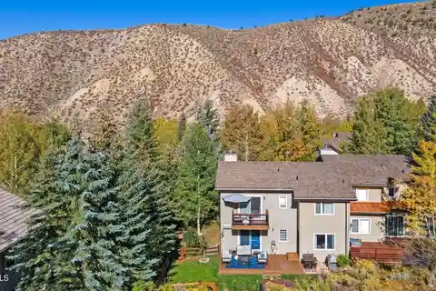 Thoughtfully Designed Duplex with an Ideal Plan
