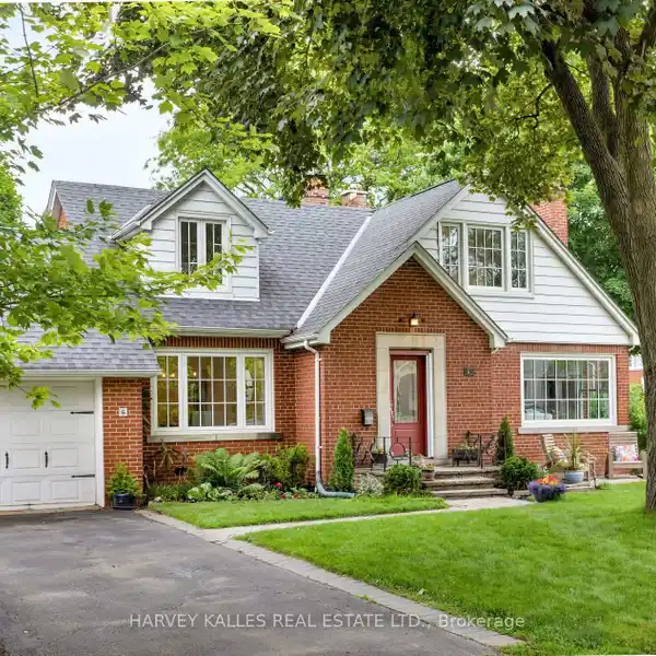 CHARMING FAMILY HOME ON CORNER LOT