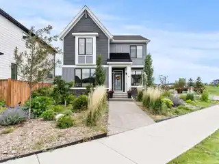 Inviting Luxury Home in a Peaceful Location