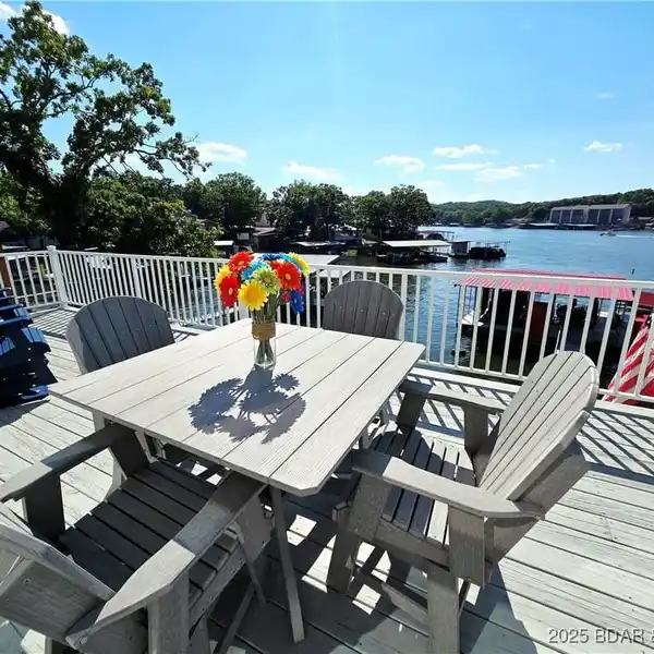 MOVE-IN READY LAKEFRONT LUXURY HOME
