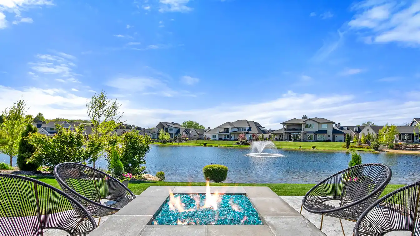 Beautiful Waterfront Home in Creighton Woods