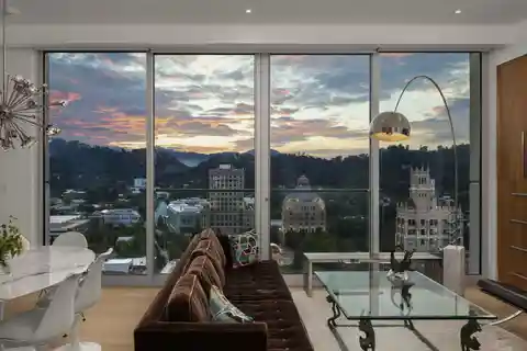 Fully Customized Contemporary Residence