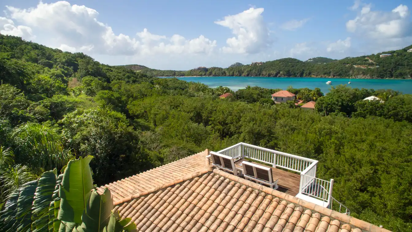 Mediterranean Style Villa in Secluded Area