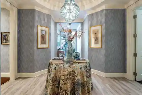 One-Of-A-Kind Uptown Residence