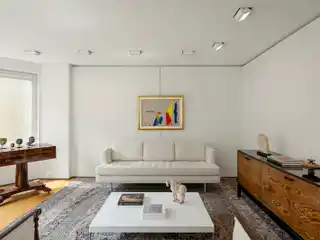 Sunlit Corner Gem on Fifth Avenue