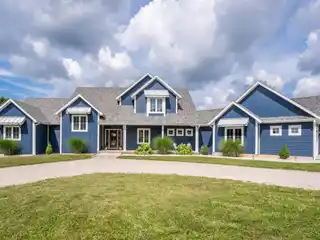 Stunning 17-Acre Modern Farmhouse Estate