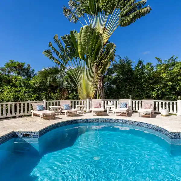 TURNKEY TROPICAL VILLA NEAR PRISTINE BEACH