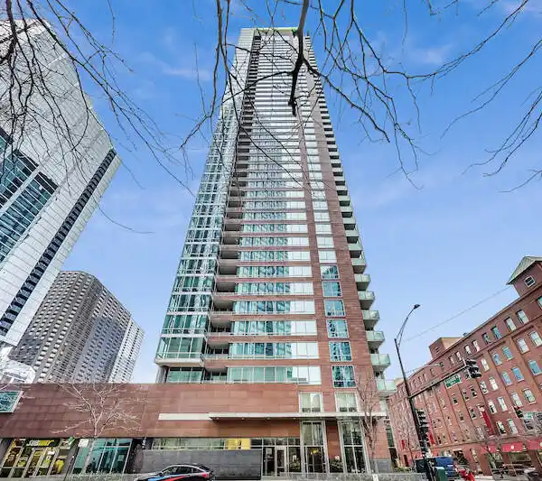 EXTRAORDINARY PENTHOUSE ATOP PARKVIEW CONDOMINIUMS AT RIVER EAST