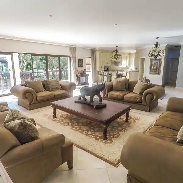 AMAZING PROPERTY WITH COMPOUND POTENTIAL
