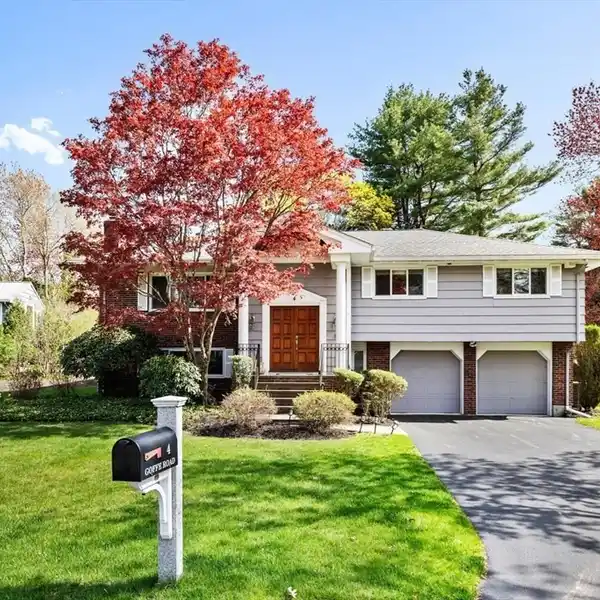 PRISTINE HOME IN PRIME NEIGHBORHOOD