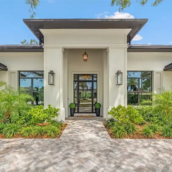 AN UNTOUCHED MASTERPIECE AT PELICAN GOLF CLUB