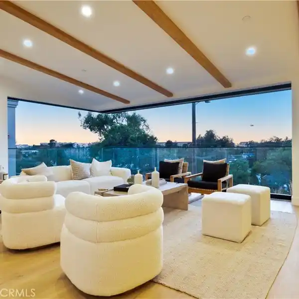 BRAND-NEW MODERN COASTAL RETREAT