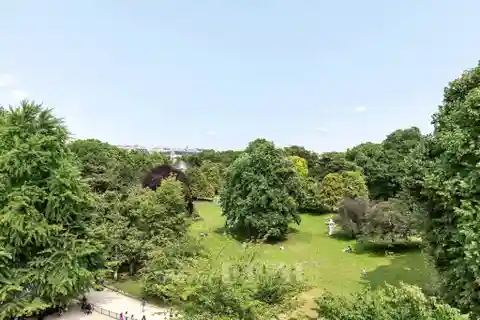 Spacious 19th-Century Mansion Apartment with Views