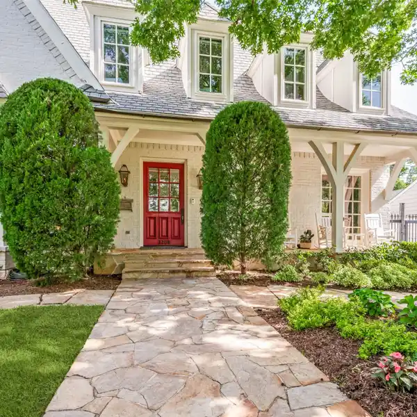 ONE-OF-A-KIND SOUTHERN HOME