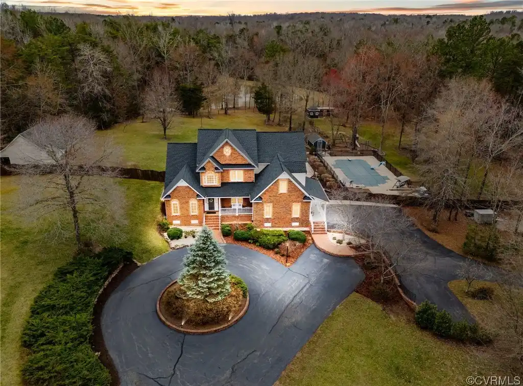 Expansive Luxury Estate on 15+ Picturesque Acres