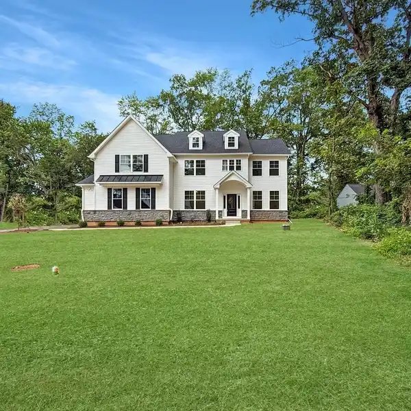 NEW CONSTRUCTION IN EXCLUSIVE NORTH PENN COMMUNITY