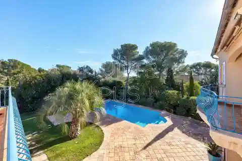 Elegant Fully Renovated Provençal House