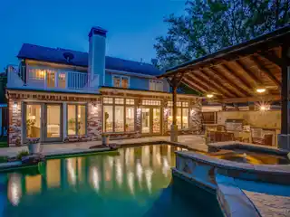 Dallas Dream Home with the Perfect Vibe