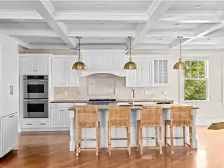 Spectacular Crow Point Home