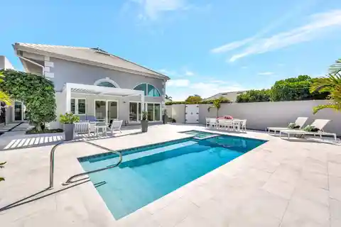 Magnificent Home Nestled in Villa Lantana