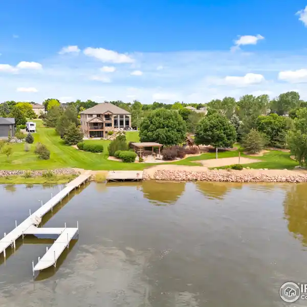 EXCEPTIONAL 2.09-ACRE LAKEFRONT ESTATE