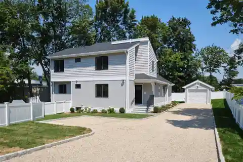 Contemporary Home in Premium Point Park