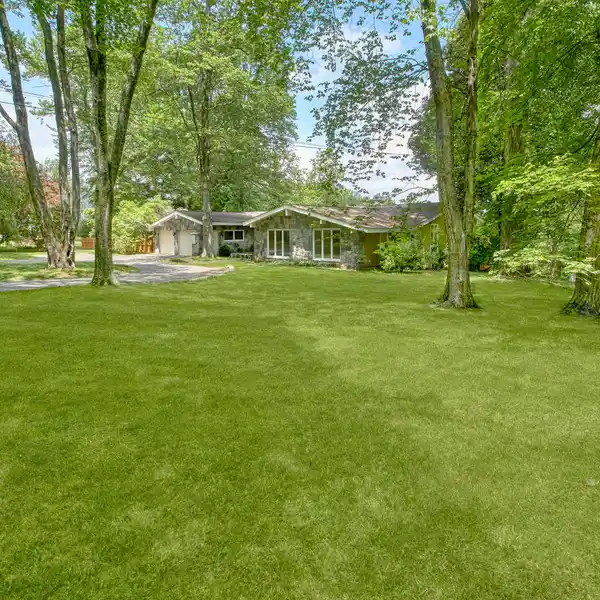 EASY-LIVING RANCH HOME ON 4.58 ACRES