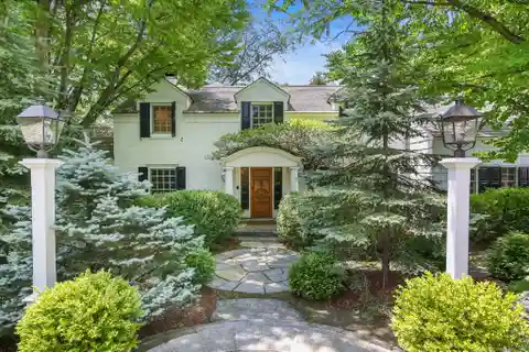 Comfort and Privacy One Hour from New York City