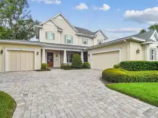 Craftsman-Style Estate in Sought-After Golfview