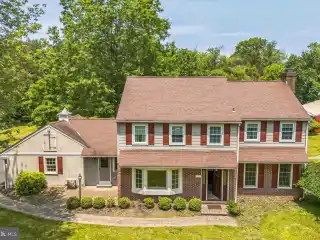 Charming Colonial with Expansive Barn
