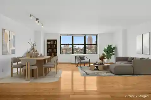 Elegant Upper West Side Condo