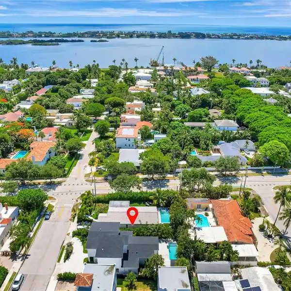 NEWLY BUILT HOME IN THE HISTORIC BELAIR DISTRICT