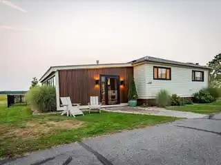 Stunning Mid-Century Modern Gem