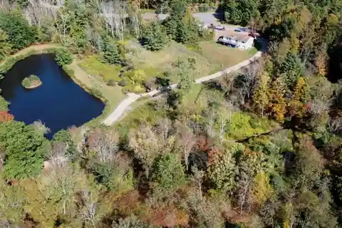 Breathtaking 300 Acre Wilderness