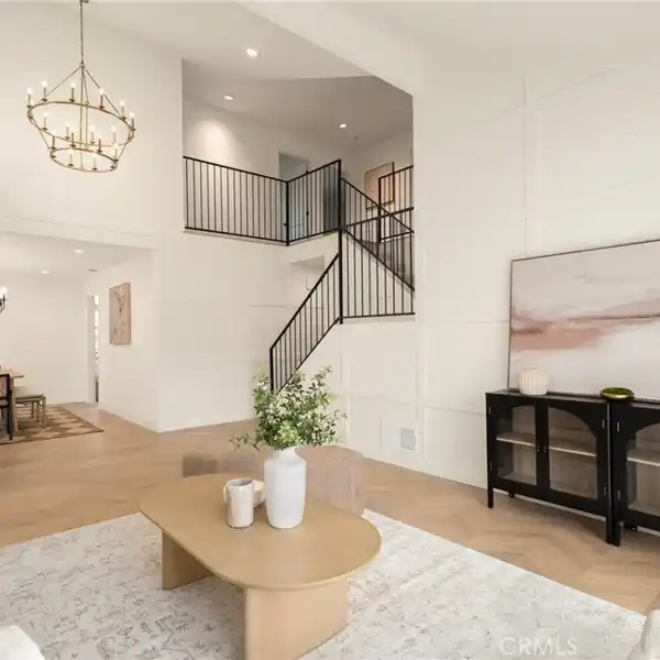 FULLY REMODELED DESIGNER HOME IN NORTHWOOD