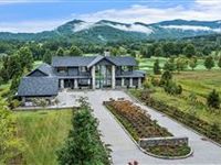 MODERN LUXURY LIVING IN THE CLIFFS AT WALNUT COVE