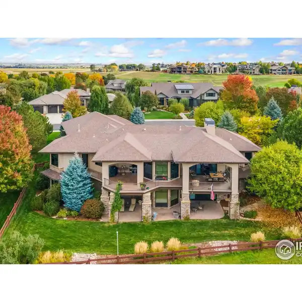EXQUISITE CUSTOM HOME WITH MOUNTAIN AND GOLF COURSE VIEWS