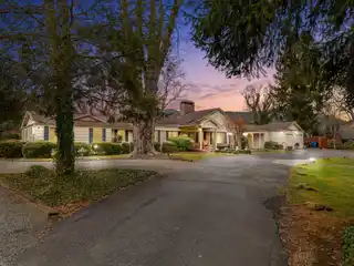 Distinguished Ranch-style Estate