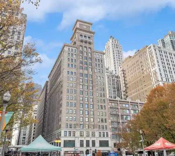 MODERN-DAY GEM AT ICONIC 6 NORTH MICHIGAN AVENUE