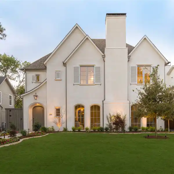 EXCEPTIONAL NEW CONSTRUCTION ESTATE