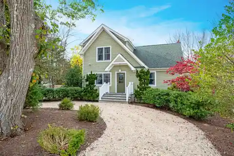 Sunny Completely Renovated Rental Home