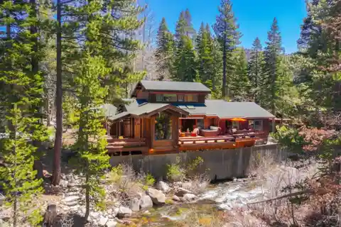 Luxury Mountain Retreat with Creekfront Serenity