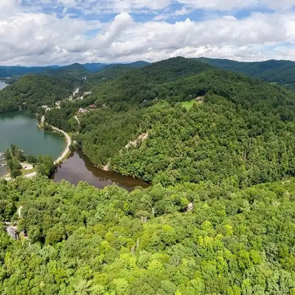 CREATE A MOUNTAIN RETREAT ON 105 ACRES